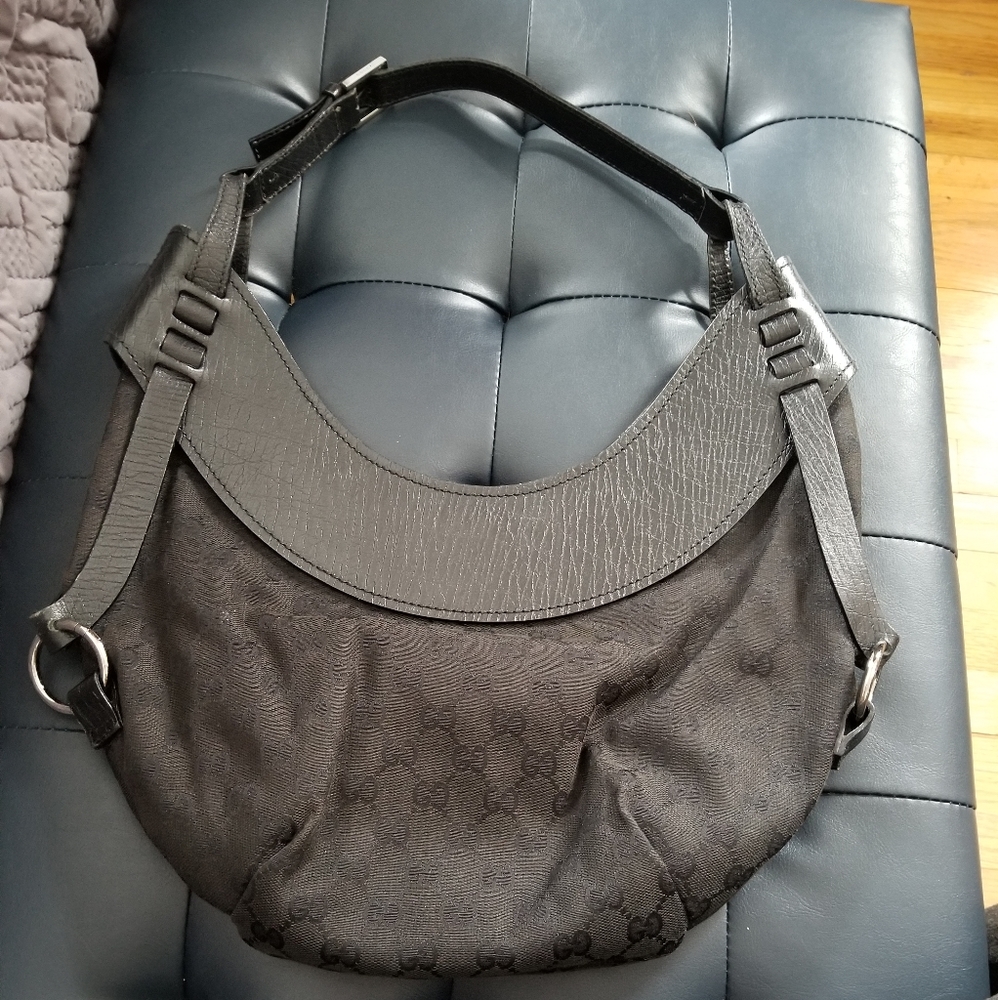 Gorgeous black Half moon gucci hobo bag
